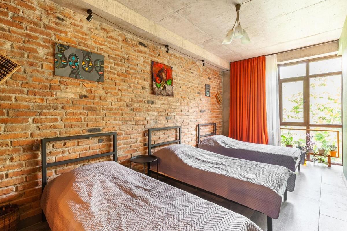 Veli Group Apartment Near White Bridge ° Kutaissi Exterior foto