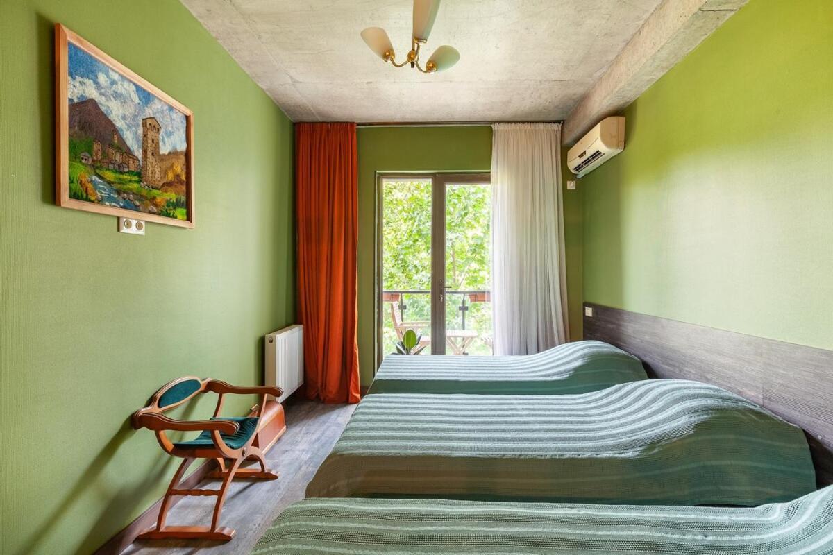 Veli Group Apartment Near White Bridge ° Kutaissi Exterior foto